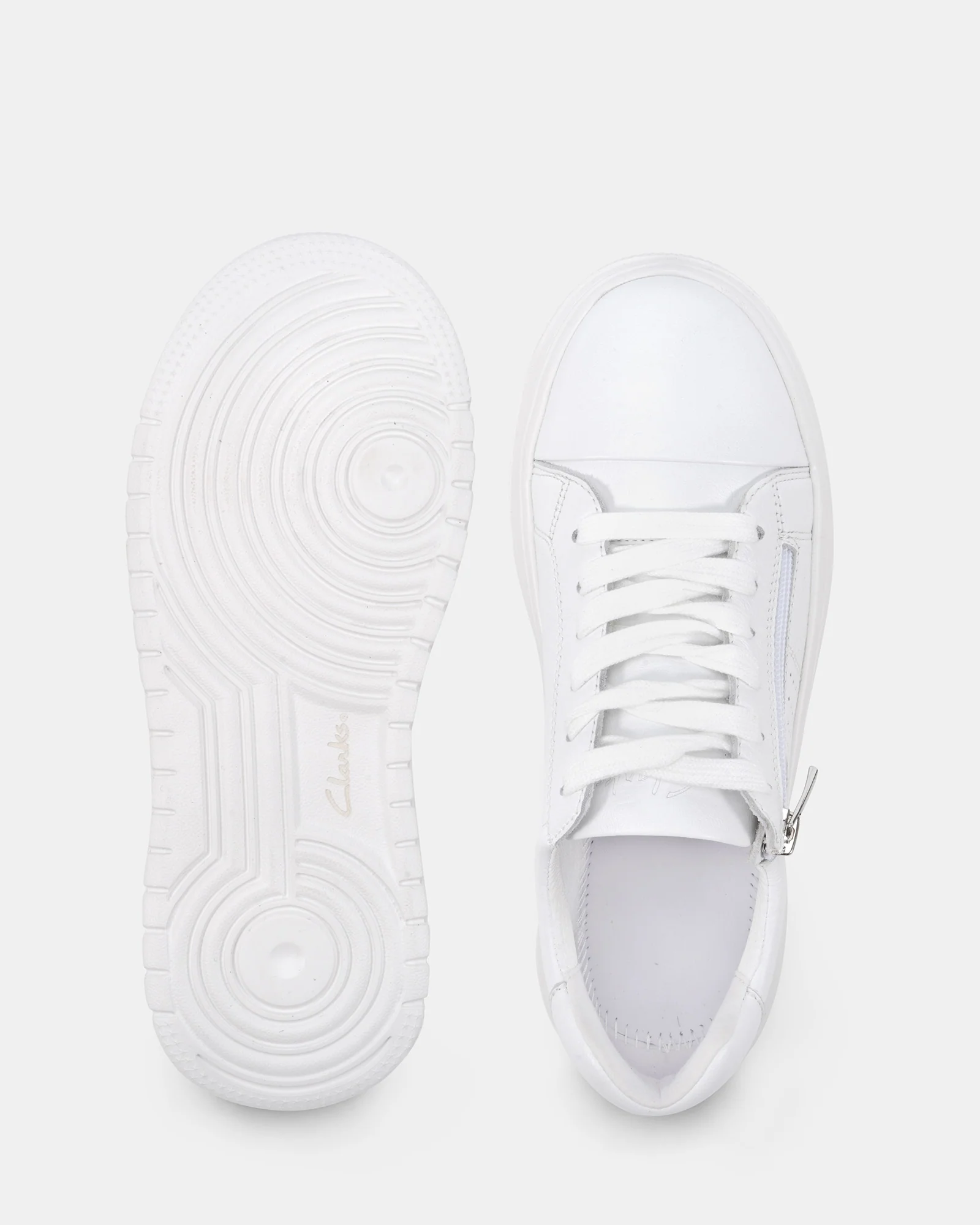 Zizi White - Image 5